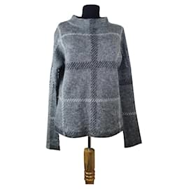 By Malene Birger Strickwaren Grau