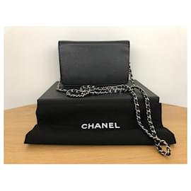 Chanel-Portafoglio Chanel Timeless CC su catena-Nero