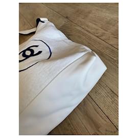 Chanel-Taschen-Weiß