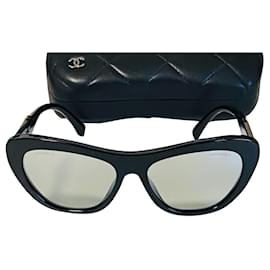Chanel Sunglasses Black