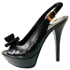 Fendi Allaccita black patent peep toes Black