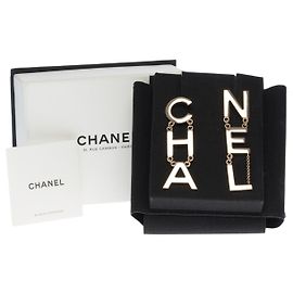 Chanel Neu- FW 2019 - CHA / NEL Ohrringe aus Silbermetall Silber