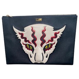 Stella Mc Cartney Clutch Stella McCartney con apliques de gato salvaje en cuero negro Negro