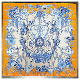Fendi-Fendi scarf in orange and blue silk twill-Blue