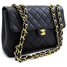 Chanel-Chanel Jumbo Caviar 11"Bolso de hombro con cadena grande, solapa, edredón negro-Negro