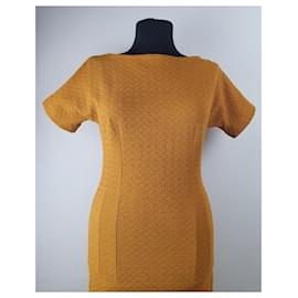 Ganni-Vestidos-Amarillo