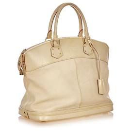 Louis Vuitton-Louis Vuitton White Suhali Lockit MM-White