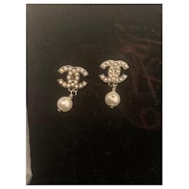 Chanel Orecchini Silver hardware
