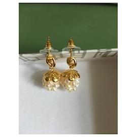 Céline-Earrings-White