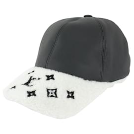 Louis Vuitton-Large Black x White Monogram Shearling Cap ous Pas Baseball Hat-Other