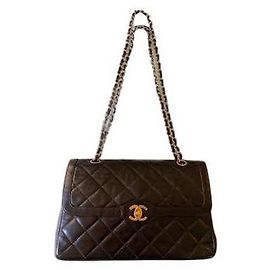 Sac à main Chanel en cuir noir Noir