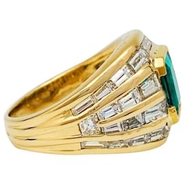 inconnue-Yellow gold ring, emerald 2.86 carat, chopsticks diamonds.-Other