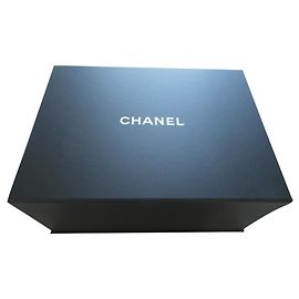 empty chanel box for handbag with its dustbag Black