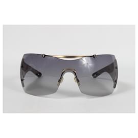 Christian Dior-Des lunettes de soleil-Gris