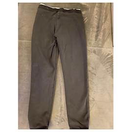 Hugo Boss-Un pantalon-Noir