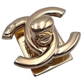 Fecho CHANEL CC Turnlock em ouro original Dourado