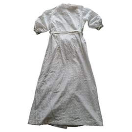Autre Marque-Ariel - Lounging Robe mit Ösenstickerei in Weiß-Weiß
