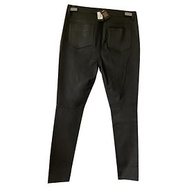 Maje Hose aus schwarzem Leder Schwarz