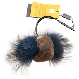 Fendi-Fendi Black Fur Pom-Pom Bag Charm-Black