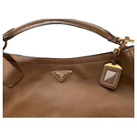 Prada-Bolsas-Caramelo