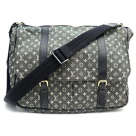 SAC A MAIN LOUIS VUITTON A LANGER BANDOULIERE EN TOILE MONOGRAM IDYLLE Gris