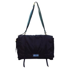 Etichetta di Prada Nero