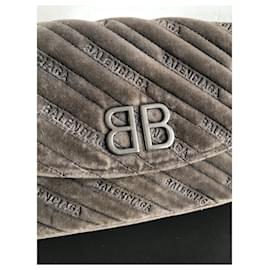 Balenciaga-BB on chain-Dark grey
