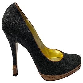 Dsquared2 Bombas em Tweed Cinza com Salto de Madeira Cinza