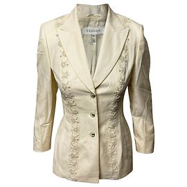 Conjunto de Calças Escada em Renda e Pérola em Lã Creme Branco Cru