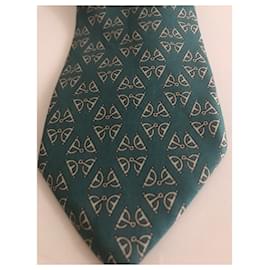 Hermès-Point Print Tie-Green