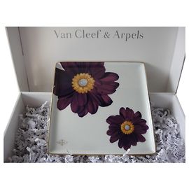Van Cleef & Arpels COLLECTOR bolsillo vacío Blanco