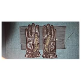 Fendi-Pair of Fendi T gloves 8 It-Brown