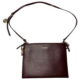 Donna Karan Bolso bandolera DKNY Bryant Demi en cuero burdeos Roja Burdeos