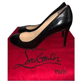 Christian Louboutin Pumps aus schwarzem Leder 38 Schwarz