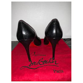 Christian Louboutin-Calcanhares-Preto