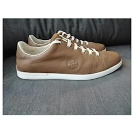 Gucci-Sneakers-Brown