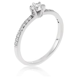 H Stern H. Stern diamond ring Other