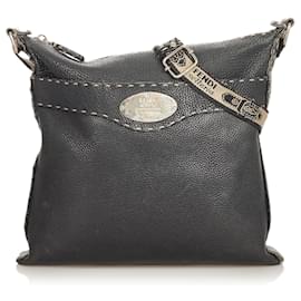 Fendi-Fendi Sac à bandoulière en cuir Selleria noir-Noir