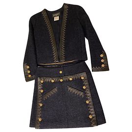 Completo Gonna e Giacca Chanel in Tweed Ecru e Nero Nero D'oro Blu navy