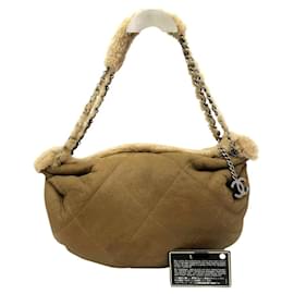 Chanel-Vintage Chanel Shearling shoulder bag-Beige