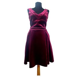 Vestido Maje de terciopelo rojo Burdeos