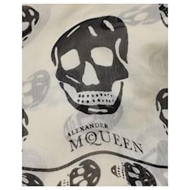 Alexander Mcqueen-Alexander McQueen Classic Skull Scarf in White Silk-White