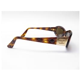 Chanel-Óculos de sol CHANEL 5014 ESTOJO PARA ÓCULOS DE SOL DE COLCHÃO DE TARTARUGA-Marrom