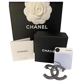 Chanel-Spilla Chanel CC , RUTENIO METALLO ( argento) , neuf-Argento