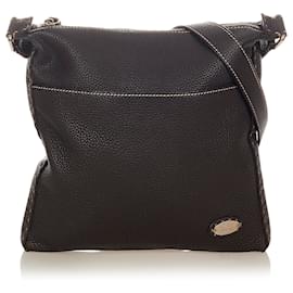 Fendi-Fendi Sac à bandoulière en cuir Selleria noir-Noir