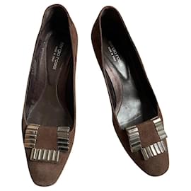 Sergio Rossi-Sapatos de salto baixo com fivela prateada-Castanho escuro