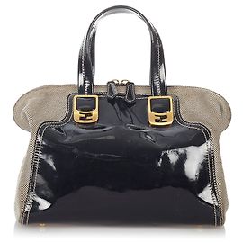 Fendi Schwarze Chamäleon Lackledertasche Schwarz Grau