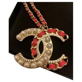 Chanel Colares Vermelho
