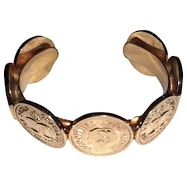 Chanel-CHANEL LOGO AND MADEMOISELLE COIN CUFF BRACELET-Gold hardware