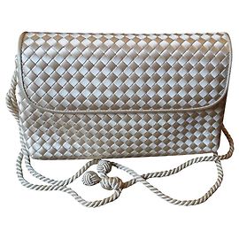 Bottega Veneta Coleção primavera / verão intrecciato pré 2000 Fora de branco